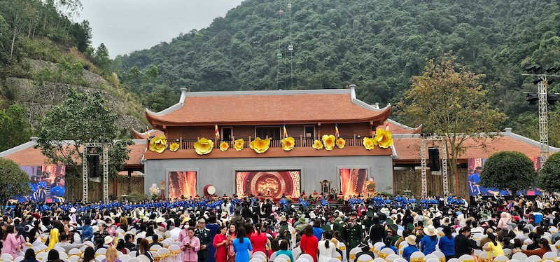 Quang cảnh Lễ khai mạc Lễ hội Xuân Ngọa Vân 2024.