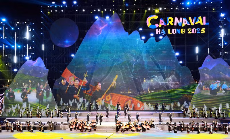 Chương trình Carnaval Hạ Long 2025 là sản phẩm du lịch đặc sắc riêng có của Quảng Ninh.