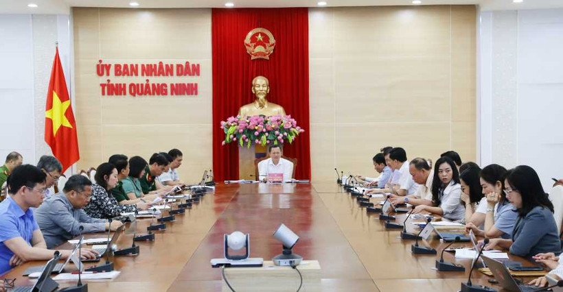 Quảng cảnh hội nghị tại đầu cầu Quảng Ninh.