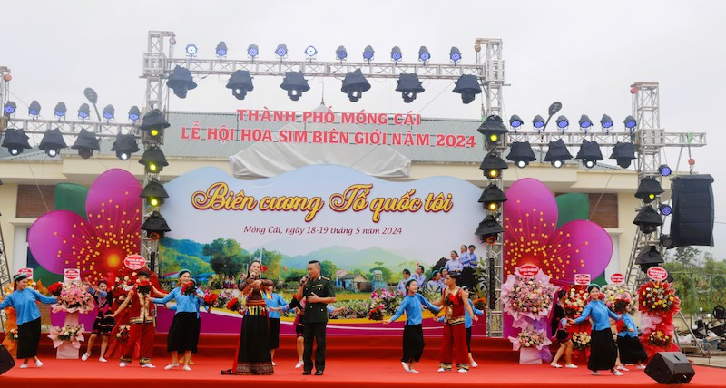 Khai mạc lễ hội hoa sim biên giới Móng Cái năm 2024.