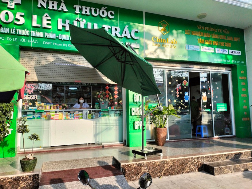 Cơ sở dịch vụ y tế số 5, Lê hữu Trác, phường Ka Long, thành phố Móng Cái bị dừng hoạt động do chưa đủ các điều kiện.