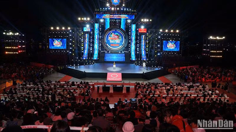 Quang cảnh đêm Chung kết Dalat Best Dance Crew 2025.