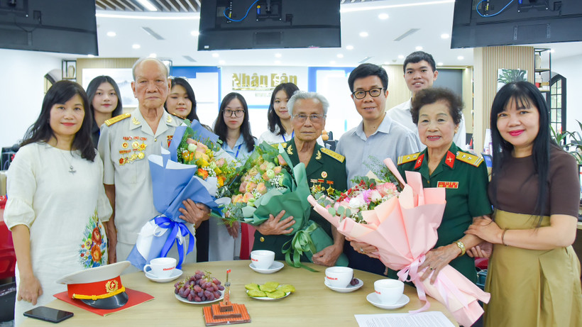 Giao lưu trực tuyến với các nhân chứng lịch sử Ngày Giải phóng Thủ đô 10/10