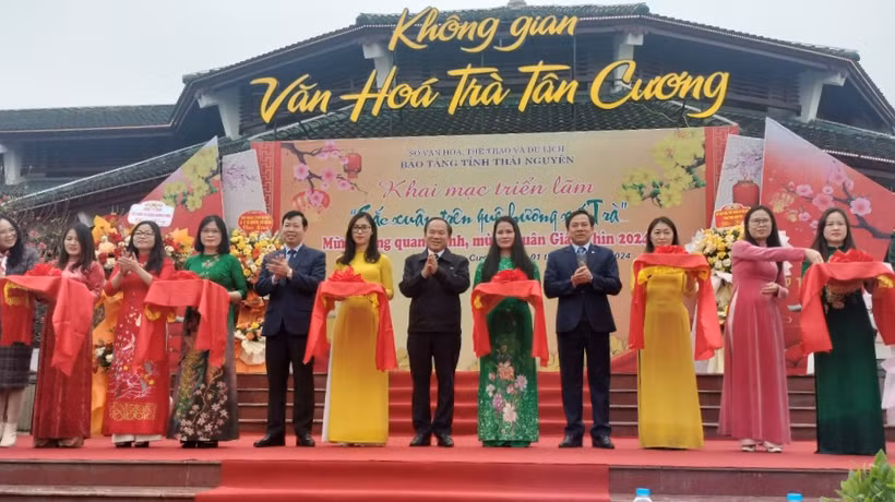 Triển lãm “Sắc Xuân trên quê hương xứ trà” được mở cửa đến hết ngày 21/2.