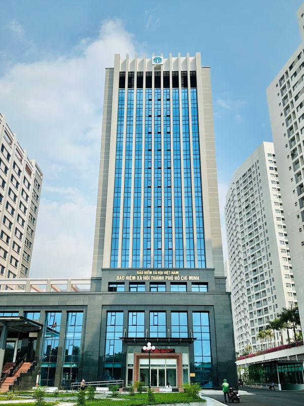 Trụ sở chính Bảo hiểm Xã hội khu vực II đặt tại số 5 Nguyễn Đổng Chi, phường Tân Phú, quận 7, Thành phố Hồ Chí Minh.