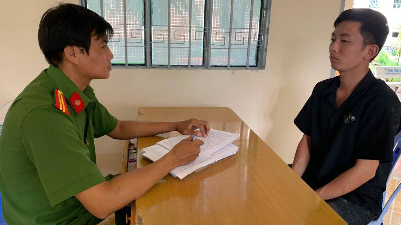 Đối tượng Chương tại cơ quan Công an