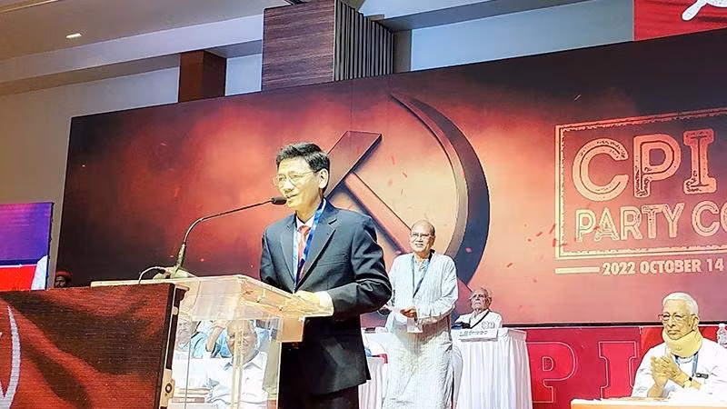 Ủy viên Trung ương Đảng, Bí thư Tỉnh ủy Sóc Trăng Lâm Văn Mẫn phát biểu tại Đại hội lần thứ 24 Đảng Cộng sản Ấn Độ. (Ảnh: TTXVN)