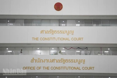 Tòa án Hiến pháp Thái Lan bãi nhiệm bà Paetongtarn Shinawatra. (Ảnh XUÂN SƠN)
