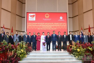 Các đại biểu tham dự lễ kỷ niệm 80 năm Quốc khánh.