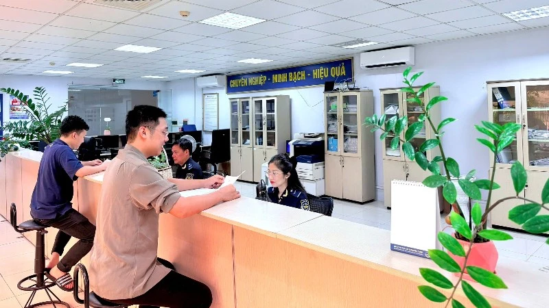 Hoạt động nghiệp vụ tại Hải quan Thái Nguyên. (Ảnh: TUẤN SƠN).