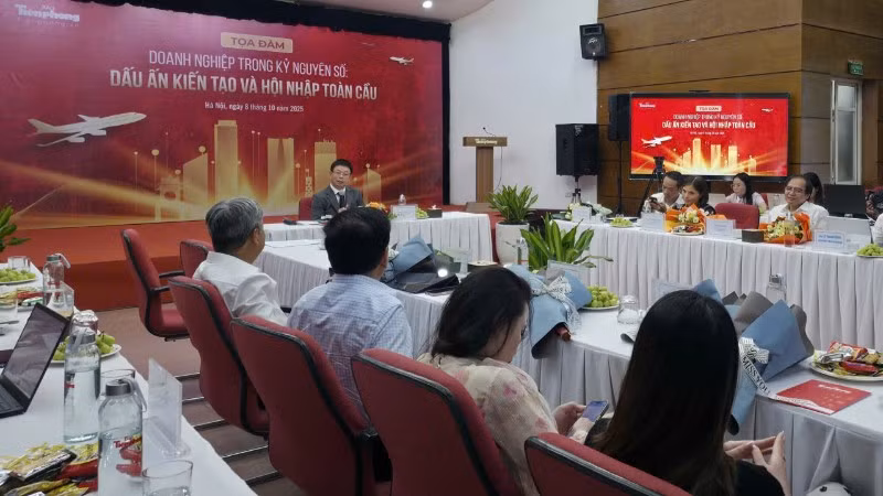 Quang cảnh buổi tọa đàm.