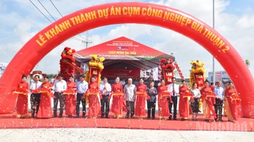 Đồng Tháp khánh thành Cụm công nghiệp Gia Thuận 2