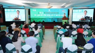 Diễn đàn Tiêu dùng bền vững 2025 với chủ đề "Tiêu dùng bền vững hướng đến kỷ nguyên xanh" diễn ra ngày 2/7 tại Hà Nội.