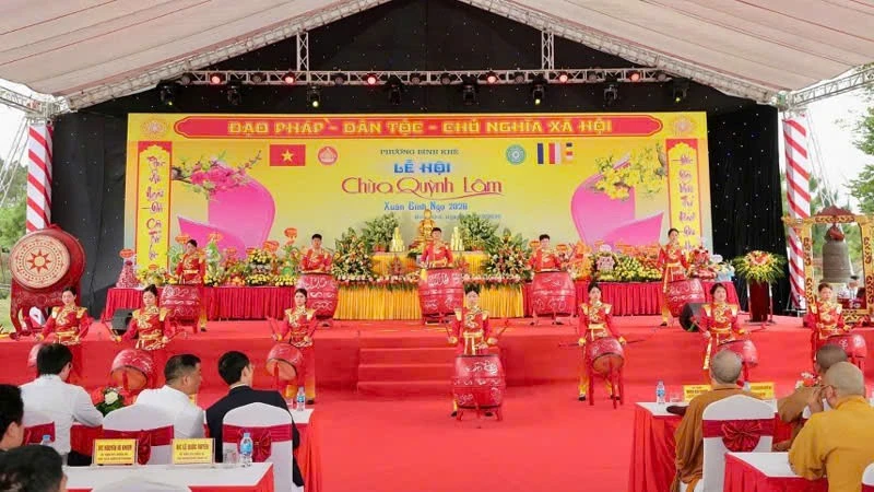 Màn trống khai hội chùa Quỳnh Lâm năm 2026.