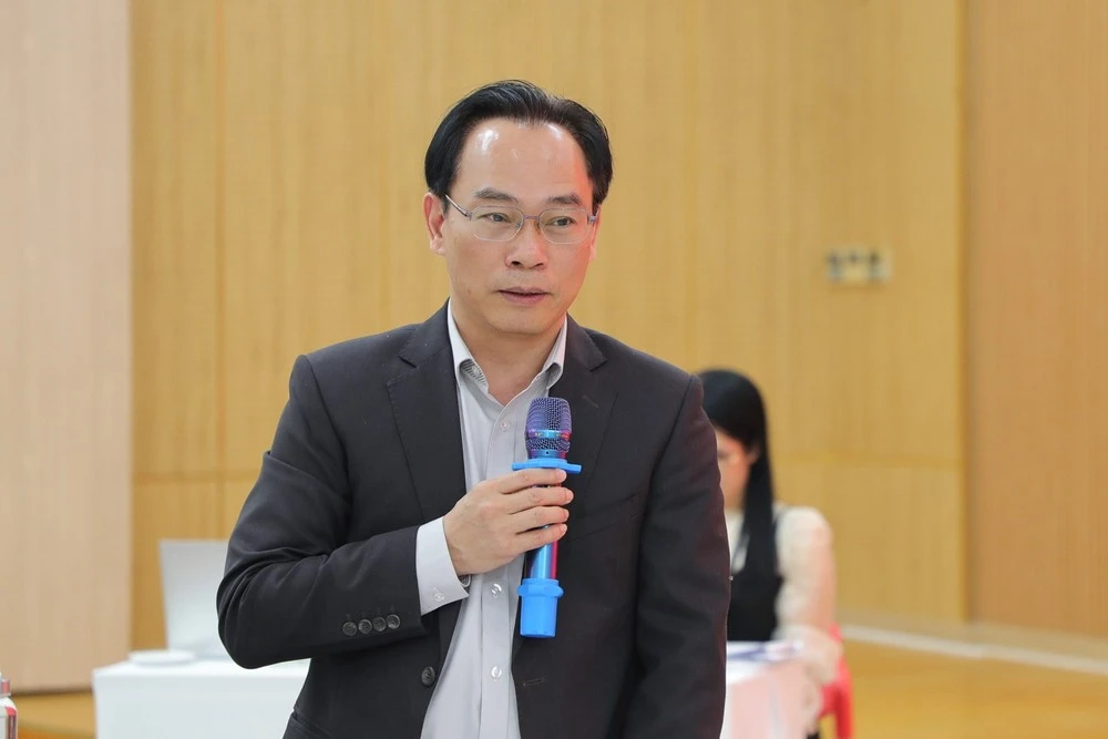 Thủ Tướng Giao Quyền Bộ Trưởng Giáo Dục Cho Phó Giáo Sư Hoàng Minh Sơn