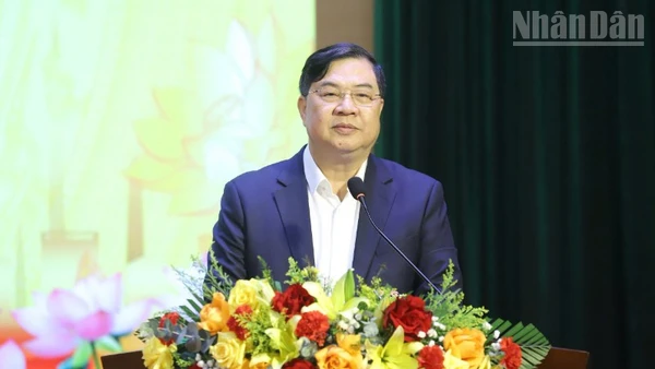 Đồng chí Phạm Gia Túc trình bày chương trình hành động.