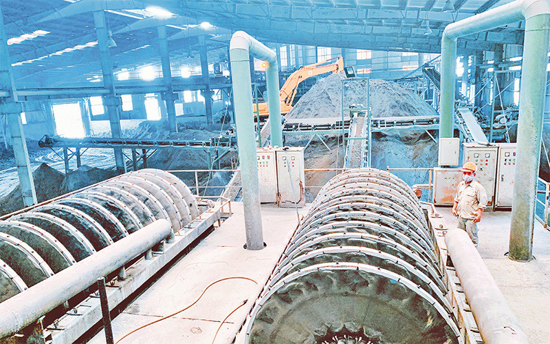 Sản xuất thạch cao PG từ bã thải gyps của Công ty cổ phần DAP-Vinachem Ðình Vũ (Hải Phòng). 