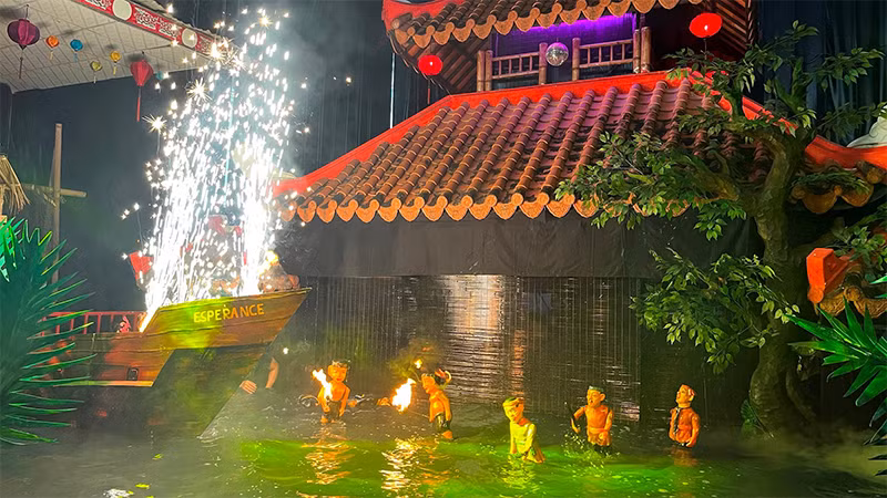 Vở rối nước"Anh hùng Nguyễn Trung Trực" của Nhà hát Nghệ thuật Phương Nam là một trong những tác phẩm được đưa vào danh sách bình chọn. (Ảnh Mạnh Hảo) 