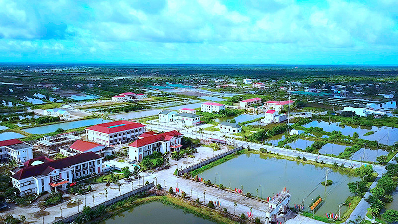 Khu hành chính của huyện Phú Tân (tỉnh Cà Mau) hiện nằm ở xã Nguyễn Việt Khái, sau khi sáp nhập sẽ thuộc thị trấn Cái Ðôi Vàm, huyện Phú Tân. 