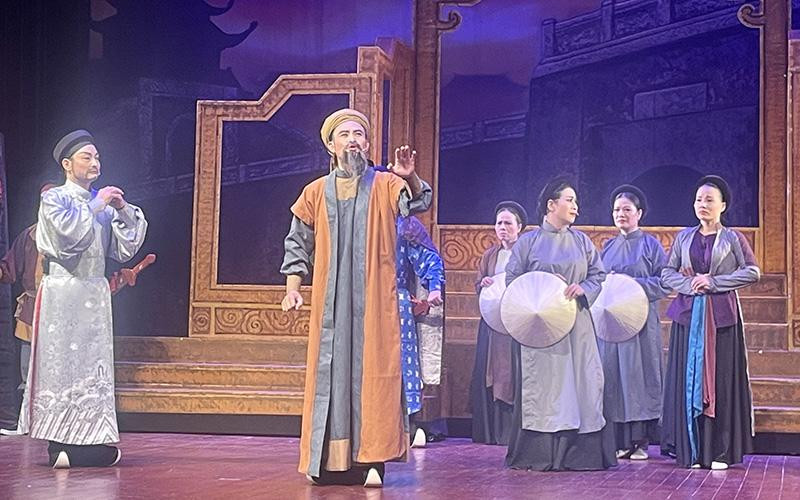 Cảnh trong vở Bất tử với Thăng Long. 