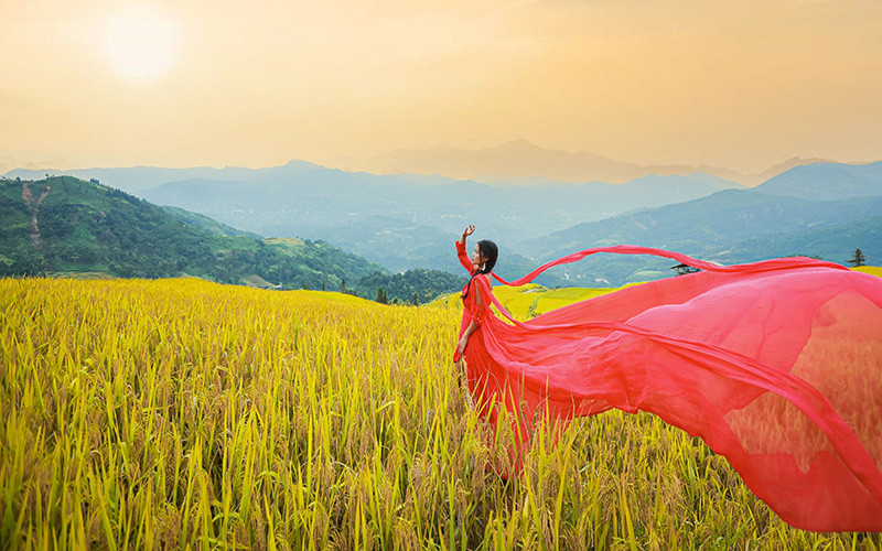 "Photo tour" giúp khách du lịch lưu lại những khoảnh khắc đẹp qua ảnh. (Ảnh WONDERTOUR) 