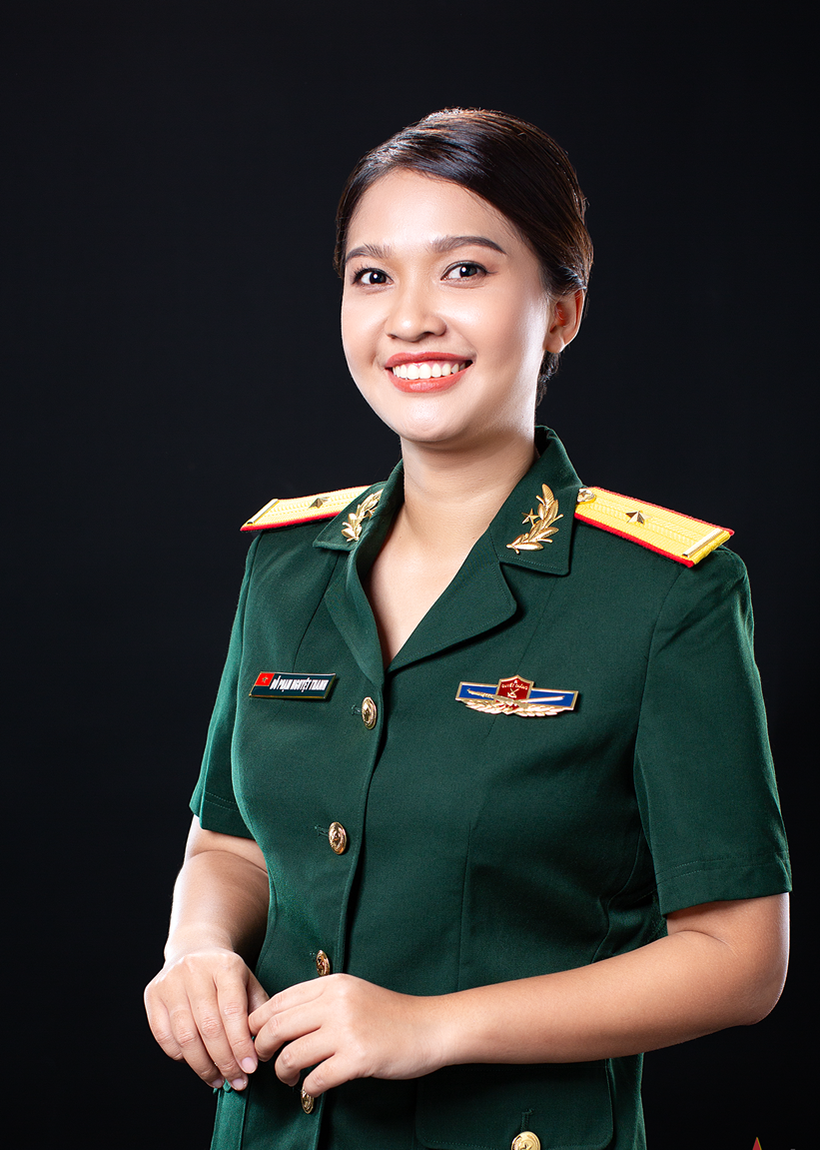 Vầng trăng dịu của Quân y viện 175