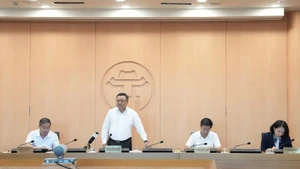 Chủ tịch UBND thành phố Hà Nội Trần Sỹ Thanh chủ trì cuộc họp với Tổ công tác hướng dẫn sắp xếp đơn vị hành chính cấp xã trên địa bàn thành phố.