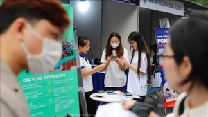 Ngày hội việc làm là cơ hội để sinh viên tìm hiểu về thị trường lao động. (Ảnh minh họa: TTXVN)