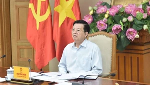 Phó Thủ tướng Mai Văn Chính chủ trì cuộc họp sáng 4/7. (Ảnh: VGP/Giang Thanh)