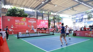 Những trận so tài đầu tiên của Giải Pickleball Đài Hà Nội 2025 đã diễn ra trong sáng 14/6.