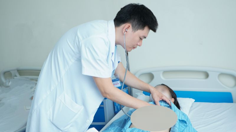 Trái tim đã đập nhịp bình thường sau phẫu thuật vá lỗ thông liên thất.