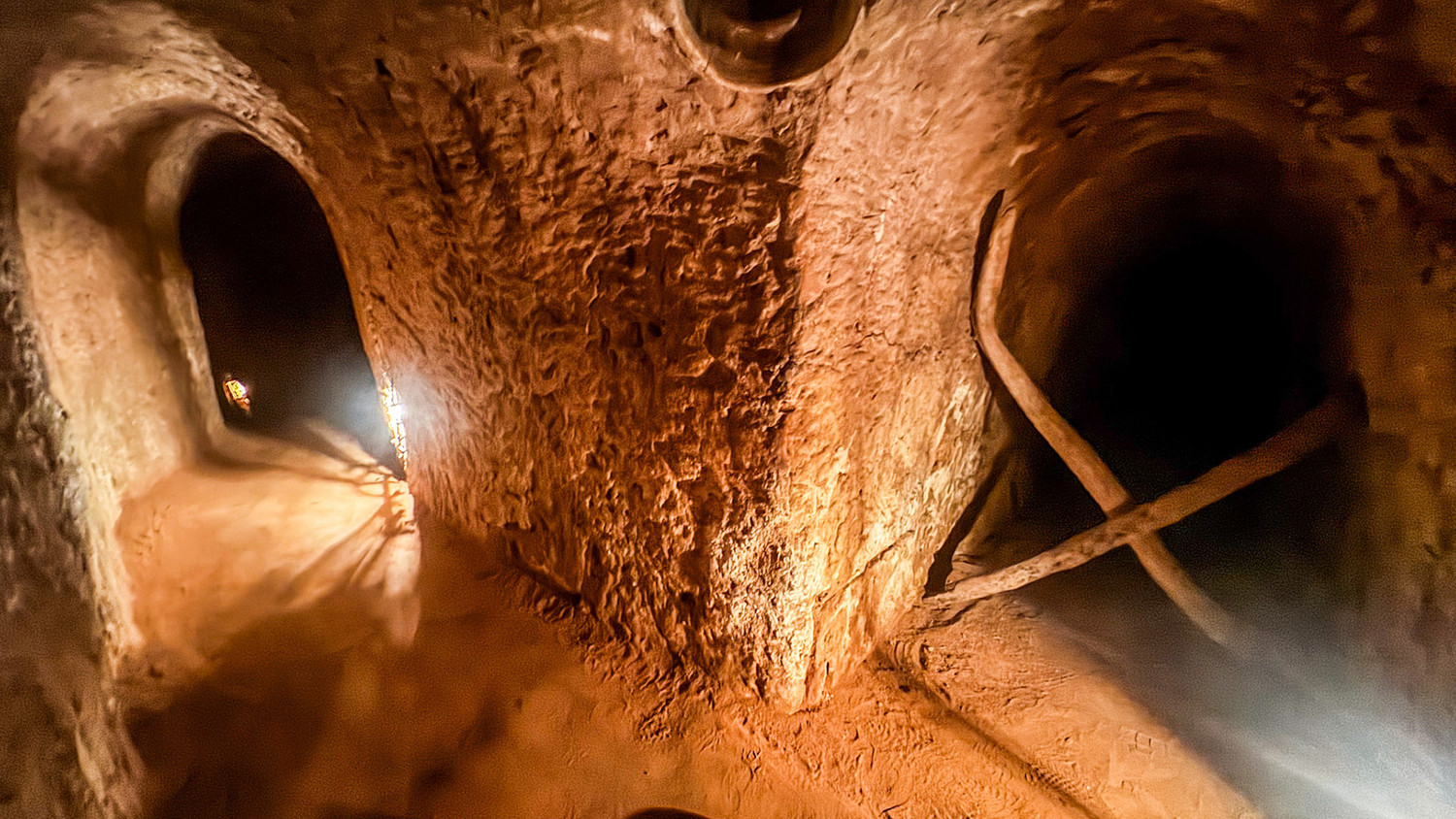 Bên trong lòng địa đạo Củ Chi ngày nay.