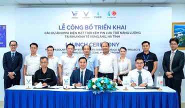 Dùng điện mặt trời áp mái tại Nhà máy VinFast và 2 nhà máy pin ở Hà Tĩnh