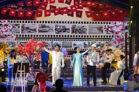 Ca sĩ Thanh Ngọc và Rapper T.Won trình bày ca khúc Mùa xuân trên Thành phố Hồ Chí Minh của nhạc sĩ Xuân Hồng. (Ảnh: Linh Bảo)