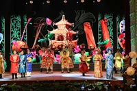 Chương trình nghệ thuật đặc sắc tại buổi lễ kỷ niệm. (Ảnh: Quốc Thanh)