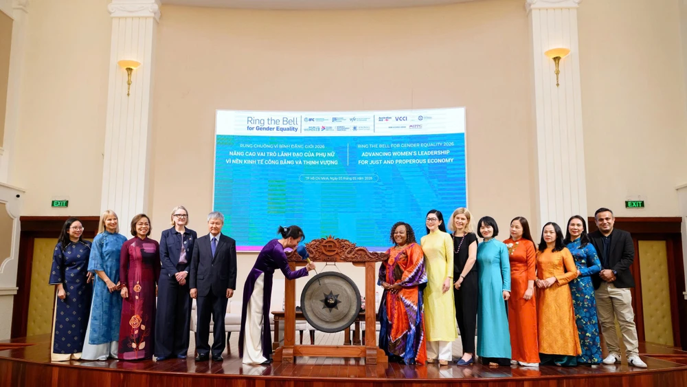 Sự kiện “Rung chuông vì Bình đẳng giới” nhấn mạnh rằng phụ nữ không chỉ là lực lượng lao động mà còn là động lực đổi mới, lãnh đạo và tăng trưởng dựa trên sự đa dạng và hòa nhập.