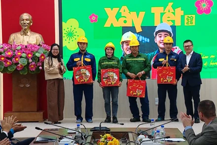 [Video] Chương trình “Xây Tết 2026” trao gần 30.000 phần quà cho công nhân