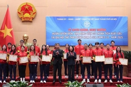 Lễ trao thưởng tổ chức chiều 7/1 tại Hà Nội.