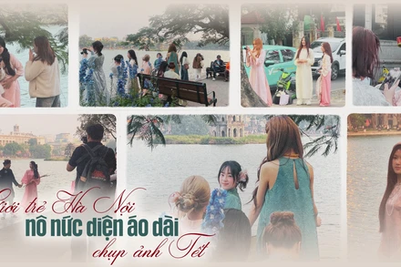 Giới trẻ nô nức diện áo dài xuống phố chụp ảnh đón Tết.