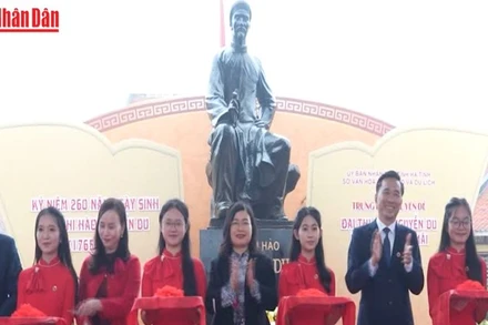 [Video] Không gian trưng bày"Đại thi hào Nguyễn Du - ngàn năm nhớ mãi"