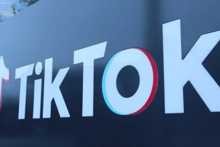 Logo của TikTok tại văn phòng Los Angeles ở Culver City, hạt Los Angeles, Mỹ. (Ảnh: Tân Hoa xã)