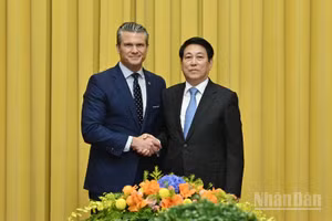 Chủ tịch nước Lương Cường và Bộ trưởng Chiến tranh Hoa Kỳ Pete Hegseth.