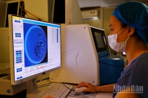 Tại phòng nuôi cấy phôi, hệ thống nuôi cấy phôi (Timelapse) được theo dõi liên tục.