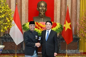 Chủ tịch nước Lương Cường và Đại sứ Indonesia tại Việt Nam Adam Mulawarman Tugio.
