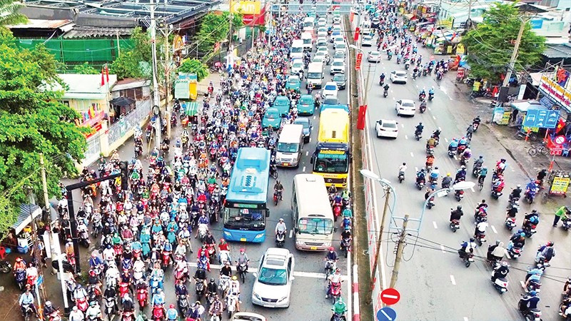 Phương tiện giao thông là một trong những nguyên nhân chính khiến ô nhiễm không khí tại Thành phố Hồ Chí Minh ngày càng nghiêm trọng.