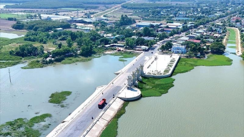 Dự án sửa chữa, nâng cấp hồ chứa nước Tha La đã hoàn thành, đưa vào sử dụng.