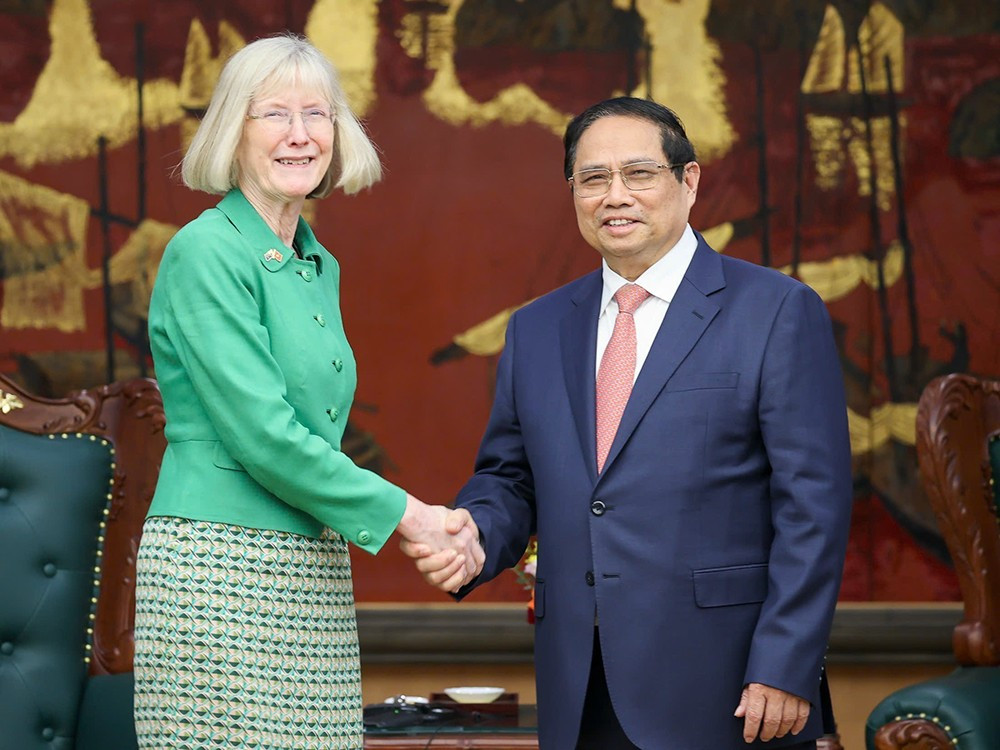 Thủ tướng Phạm Minh Chính tiếp bà Gillian Bird, Đại sứ Australia tại Việt Nam. (Ảnh: TTXVN) vna-potal-thu-tuong-pham-minh-chinh-tiep-dai-su-australia-tai-viet-nam-gillian-bird-8127847-7936.jpg