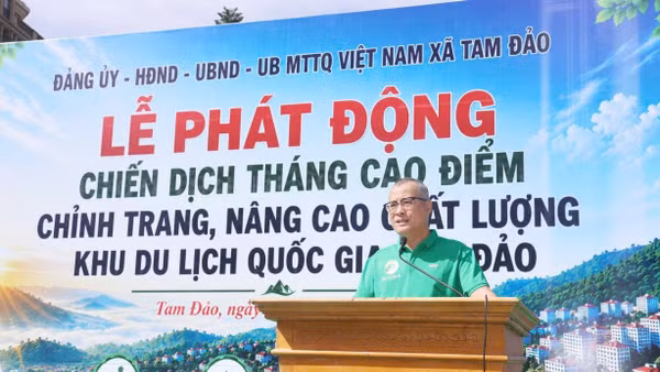 Đồng chí Bí thư Tỉnh uỷ Phú Thọ Phạm Đại Dương phát biểu tại lễ phát động.