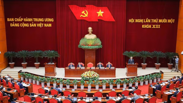 Hội nghị Trung ương 11 khóa XIII thông qua Nghị quyết quan trọng về cải cách tổ chức bộ máy. 