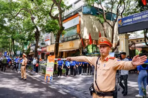Kỳ thi tốt nghiệp trung học phổ thông năm 2026 diễn ra từ ngày 1013/6, trong đó các buổi thi chính thức vào ngày 11 và 12/6, ngày 13/6 là dự phòng. (Ảnh: hanoi.gov.vn)